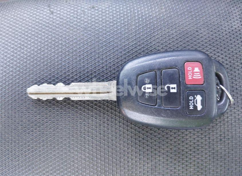 Photo 11 of 2019 Toyota Corolla LE (VIN 2T1BURHE6KC185004)