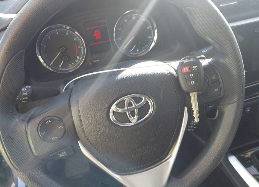 Photo 11 of 2019 Toyota Corolla LE (VIN 2T1BURHE6KC188162)