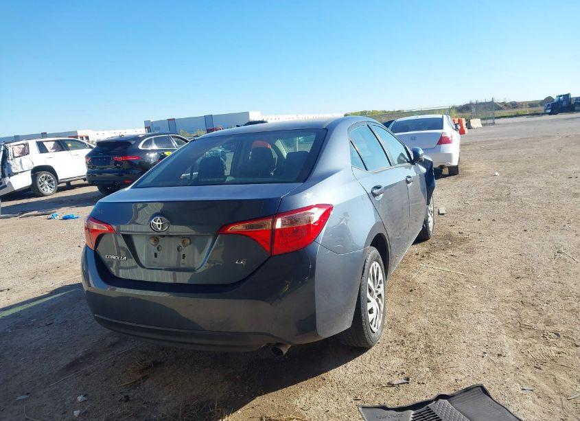 Photo 4 of 2019 Toyota Corolla LE (VIN 2T1BURHE6KC188162)