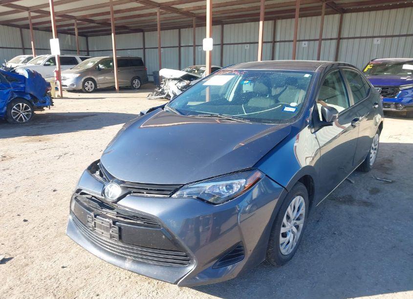 Photo 6 of 2019 Toyota Corolla LE (VIN 2T1BURHE6KC188162)