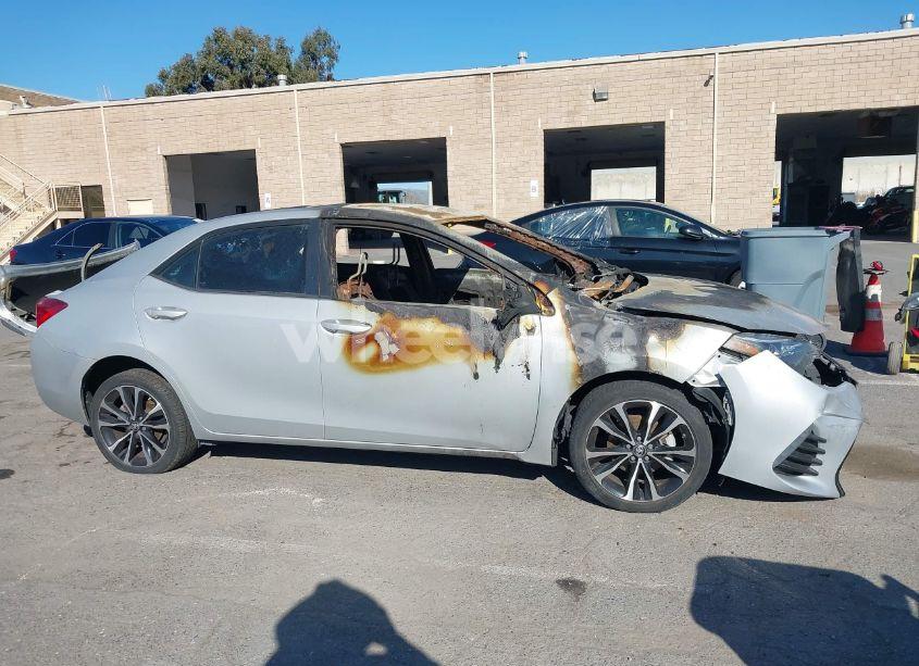 Photo 12 of 2019 Toyota Corolla SE (VIN 2T1BURHE6KC208362)