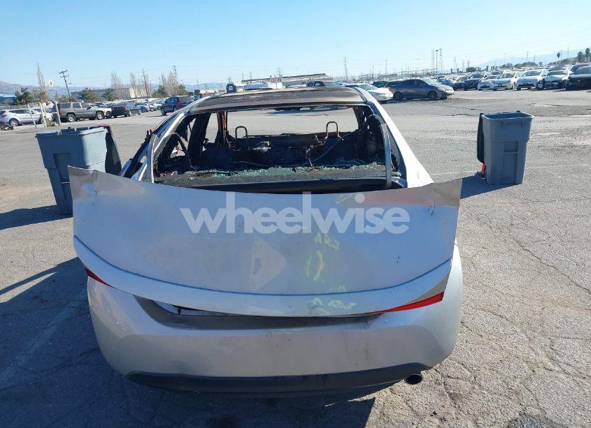 Photo 15 of 2019 Toyota Corolla SE (VIN 2T1BURHE6KC208362)