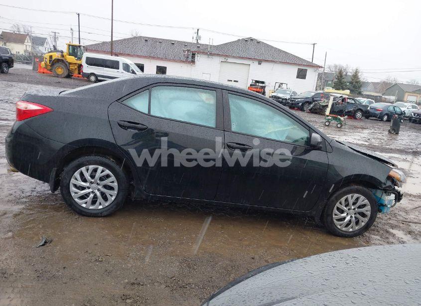 Photo 13 of 2019 Toyota Corolla LE (VIN 2T1BURHE6KC216297)
