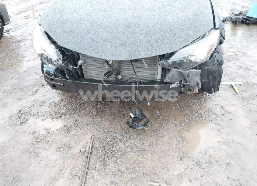 Photo 6 of 2019 Toyota Corolla LE (VIN 2T1BURHE6KC216297)