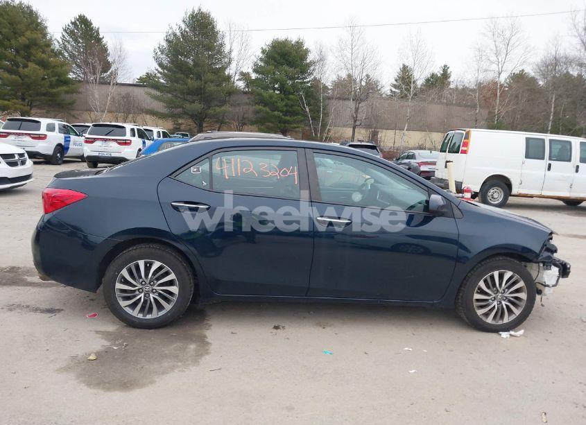 Photo 14 of 2019 Toyota Corolla XLE (VIN 2T1BURHE6KC221998)