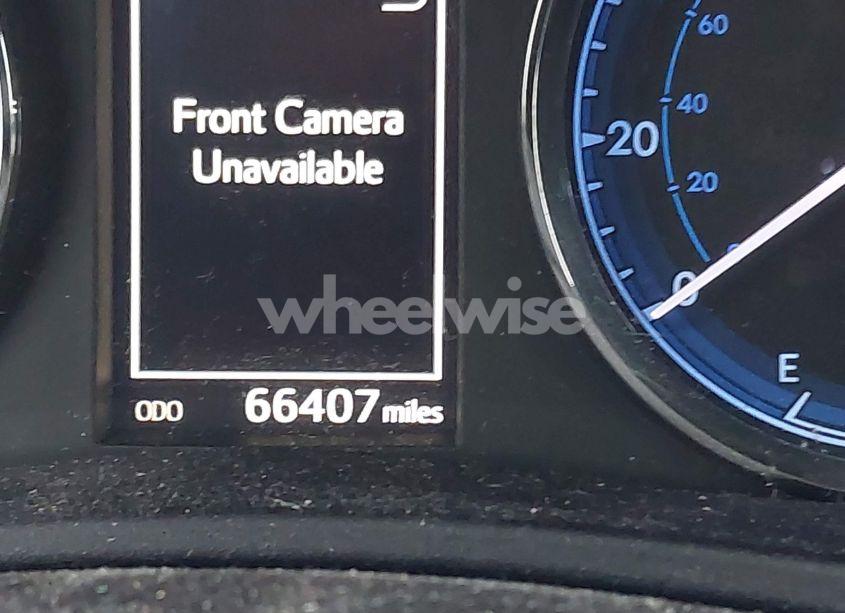 Photo 16 of 2019 Toyota Corolla XLE (VIN 2T1BURHE6KC221998)