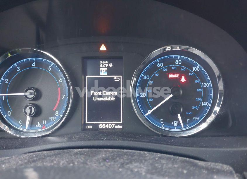 Photo 7 of 2019 Toyota Corolla XLE (VIN 2T1BURHE6KC221998)