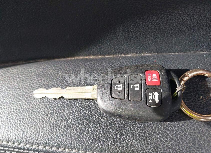 Photo 11 of 2019 Toyota Corolla SE (VIN 2T1BURHE6KC223265)