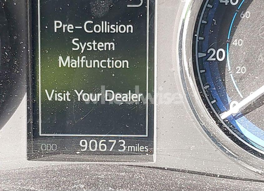 Photo 15 of 2019 Toyota Corolla SE (VIN 2T1BURHE6KC223265)