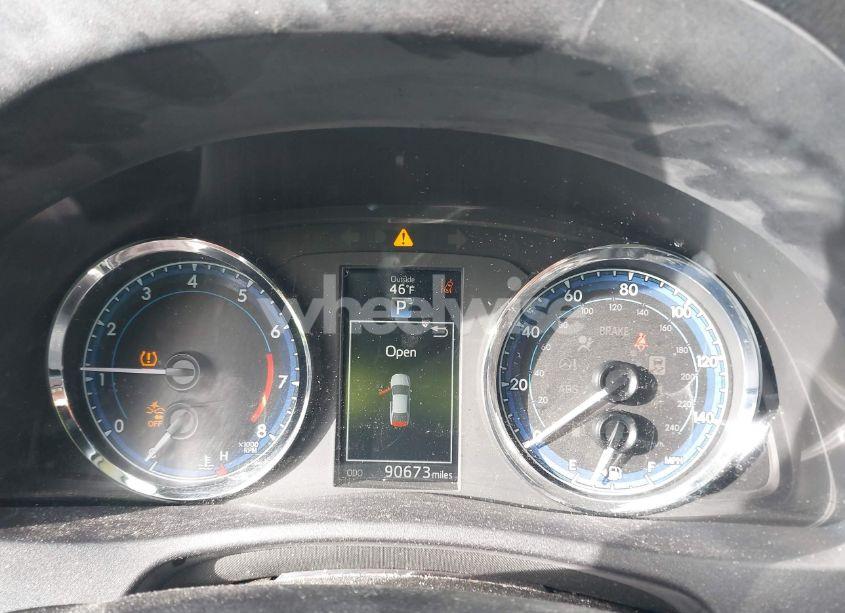 Photo 7 of 2019 Toyota Corolla SE (VIN 2T1BURHE6KC223265)