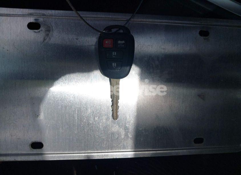 Photo 11 of 2019 Toyota Corolla LE (VIN 2T1BURHE6KC226179)