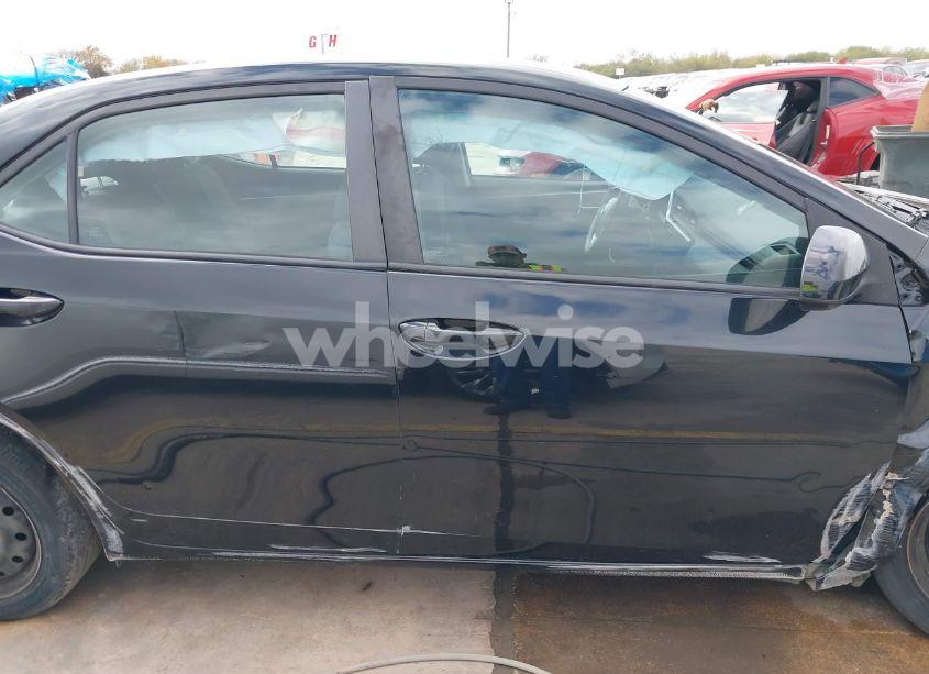 Photo 13 of 2019 Toyota Corolla LE (VIN 2T1BURHE6KC226179)