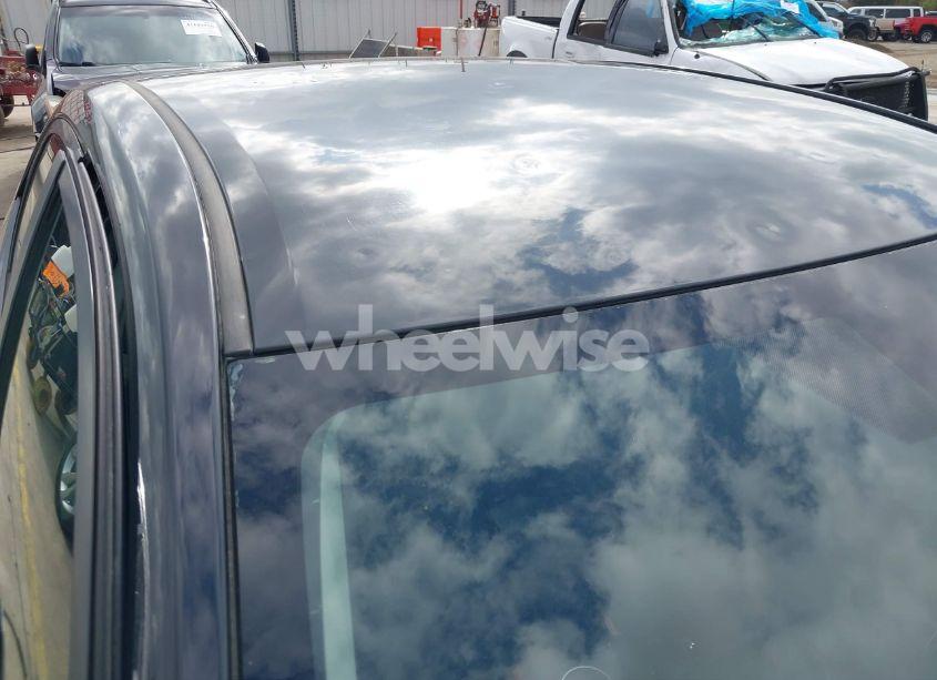 Photo 18 of 2019 Toyota Corolla LE (VIN 2T1BURHE6KC226179)