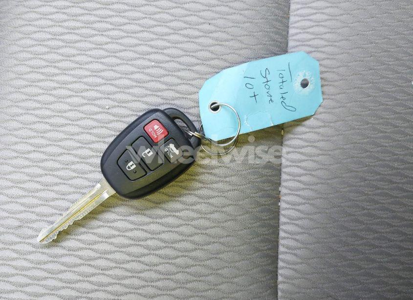 Photo 11 of 2019 Toyota Corolla LE (VIN 2T1BURHE6KC228546)