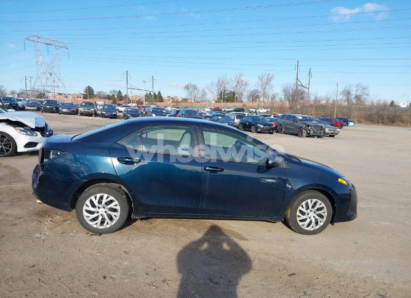 Photo 13 of 2019 Toyota Corolla LE (VIN 2T1BURHE6KC228546)