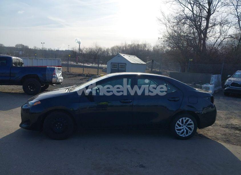 Photo 14 of 2019 Toyota Corolla LE (VIN 2T1BURHE6KC228546)