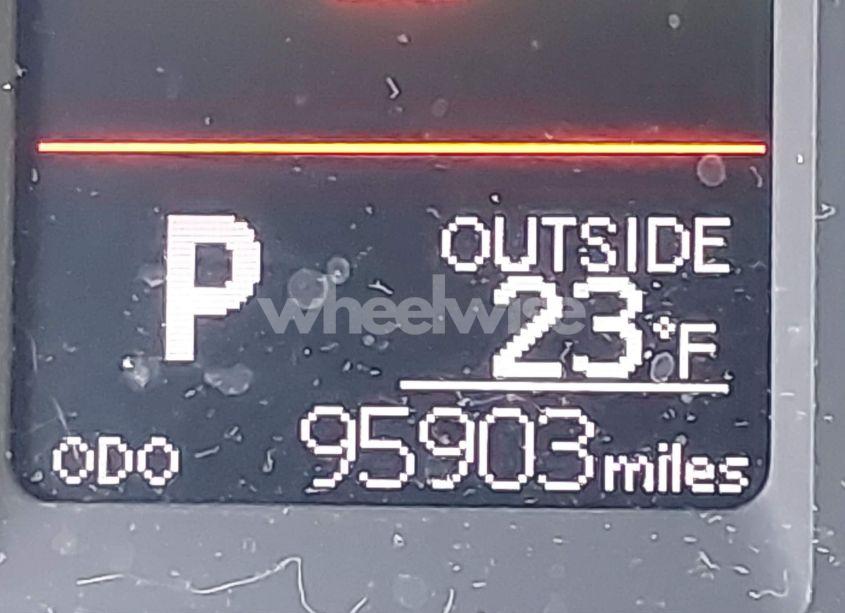 Photo 15 of 2019 Toyota Corolla LE (VIN 2T1BURHE6KC228546)