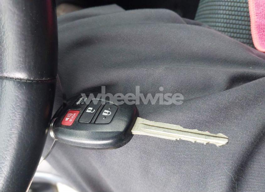 Photo 11 of 2014 Toyota Corolla S PLUS (VIN 2T1BURHE7EC045984)