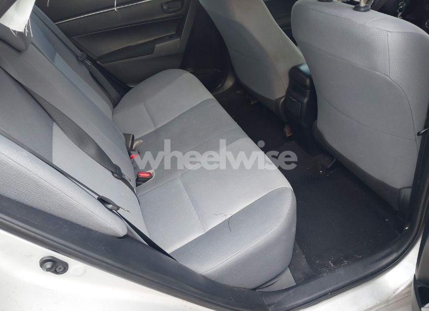 Photo 8 of 2014 Toyota Corolla L (VIN 2T1BURHE7EC125320)