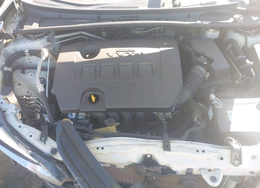 Photo 10 of 2014 Toyota Corolla LE (VIN 2T1BURHE7EC130050)