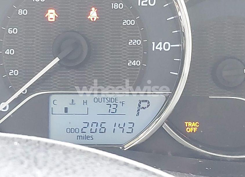 Photo 15 of 2014 Toyota Corolla LE (VIN 2T1BURHE7EC200131)