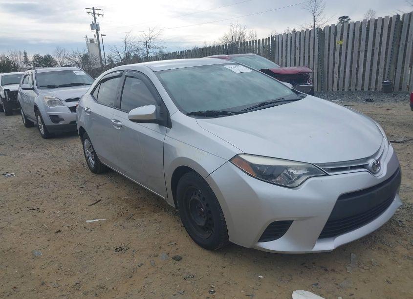 2015 Toyota Corolla L (VIN 2T1BURHE7FC244468) main photo