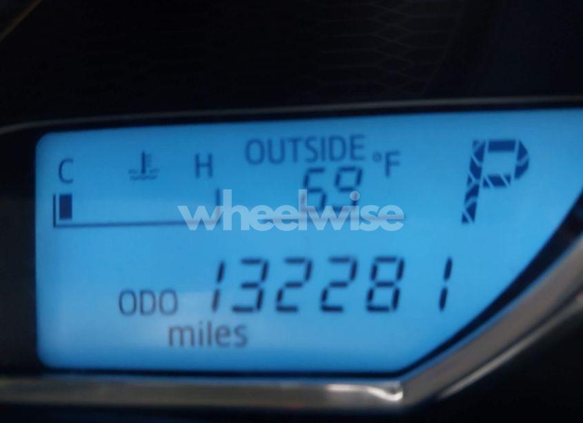 Photo 15 of 2015 Toyota Corolla L (VIN 2T1BURHE7FC270911)