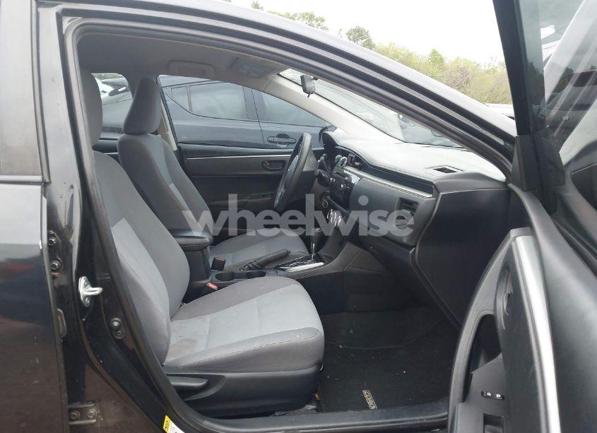 Photo 5 of 2015 Toyota Corolla L (VIN 2T1BURHE7FC270911)