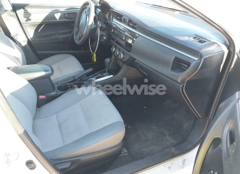 Photo 5 of 2015 Toyota Corolla L (VIN 2T1BURHE7FC321002)