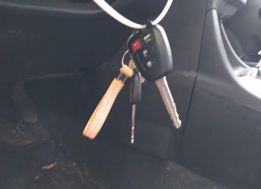 Photo 11 of 2015 Toyota Corolla LE (VIN 2T1BURHE7FC328970)