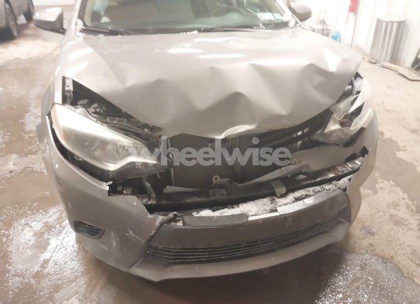 Photo 6 of 2015 Toyota Corolla LE (VIN 2T1BURHE7FC335109)