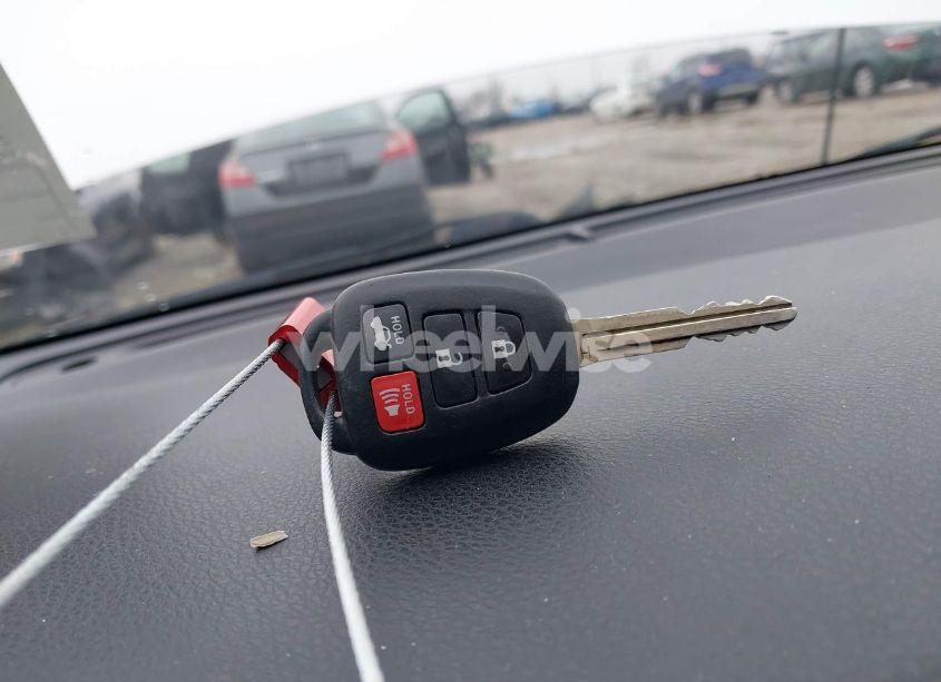 Photo 11 of 2015 Toyota Corolla LE (VIN 2T1BURHE7FC346837)