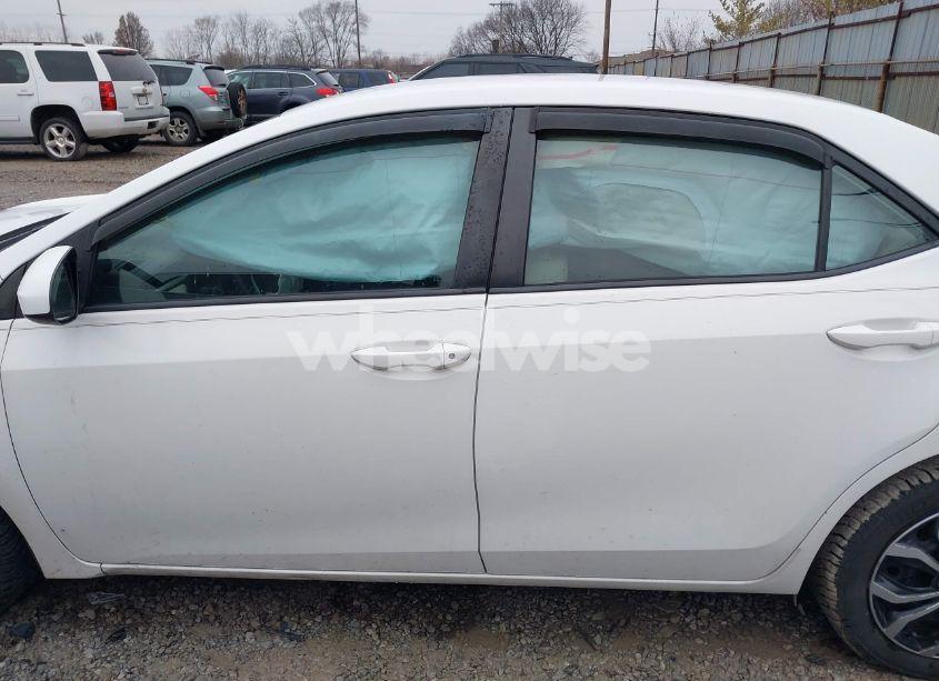 Photo 14 of 2015 Toyota Corolla LE (VIN 2T1BURHE7FC346837)