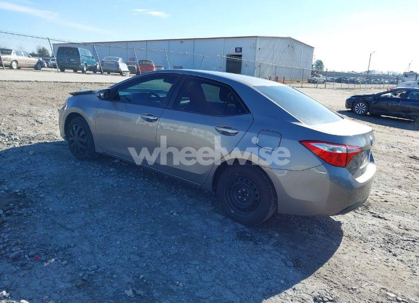 Photo 3 of 2015 Toyota Corolla LE (VIN 2T1BURHE7FC366036)