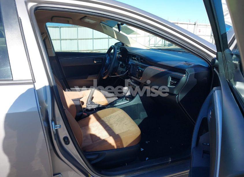 Photo 5 of 2015 Toyota Corolla LE (VIN 2T1BURHE7FC366036)