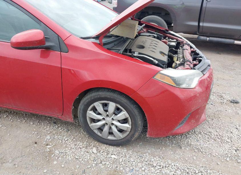 2015 Toyota Corolla LE (VIN 2T1BURHE7FC366750) main photo