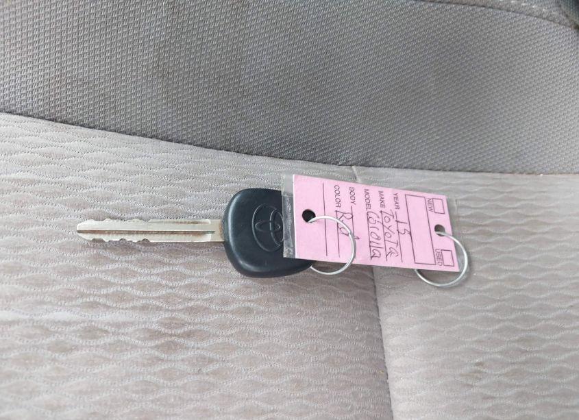 Photo 11 of 2015 Toyota Corolla LE (VIN 2T1BURHE7FC366750)