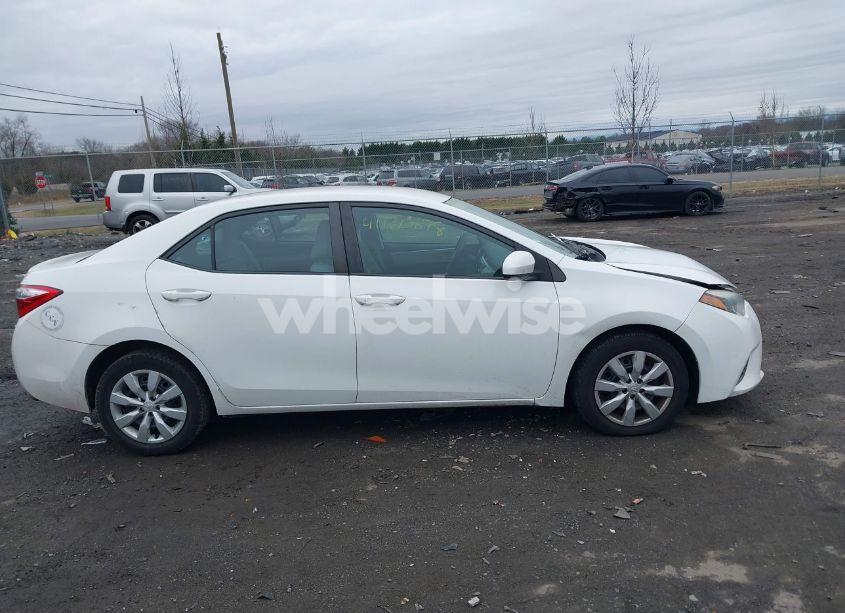 Photo 14 of 2015 Toyota Corolla LE (VIN 2T1BURHE7FC382155)