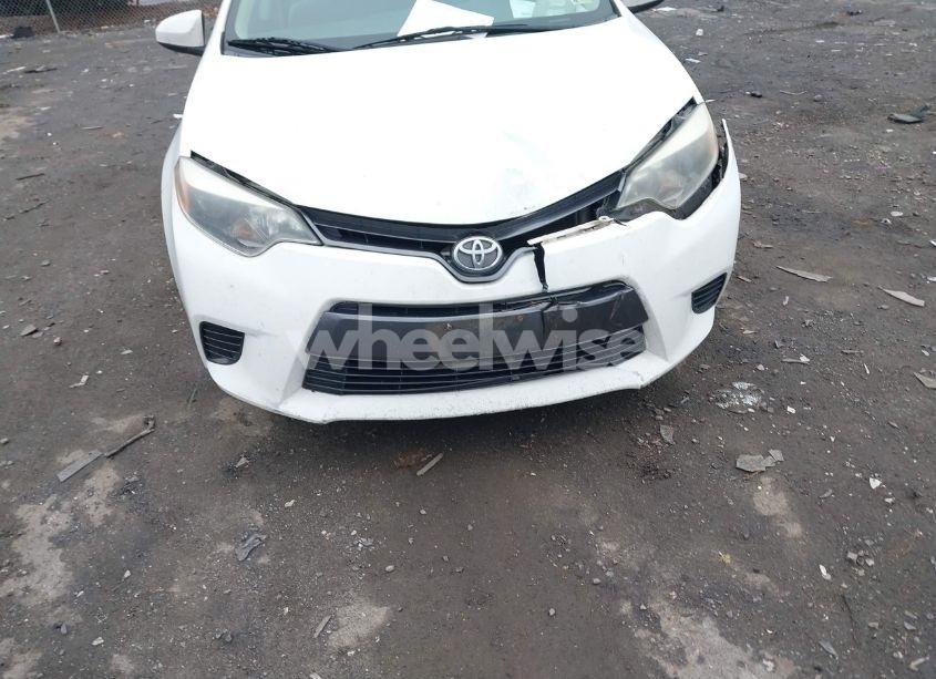 Photo 6 of 2015 Toyota Corolla LE (VIN 2T1BURHE7FC382155)