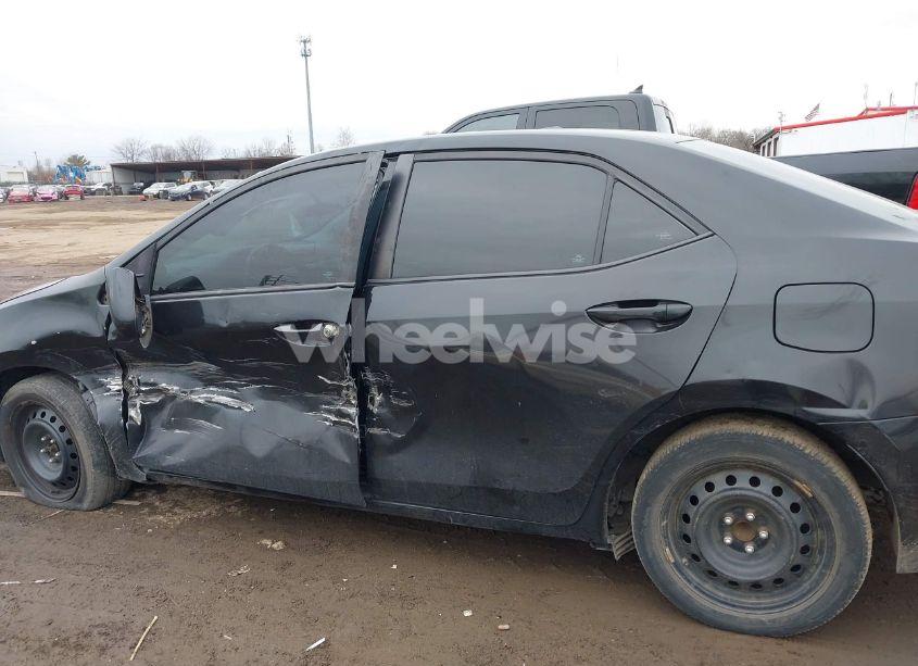 Photo 14 of 2015 Toyota Corolla LE (VIN 2T1BURHE7FC392412)