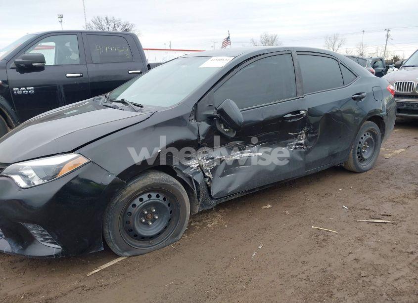 Photo 6 of 2015 Toyota Corolla LE (VIN 2T1BURHE7FC392412)