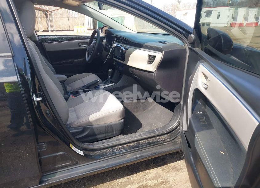 Photo 5 of 2015 Toyota Corolla LE (VIN 2T1BURHE7FC417762)