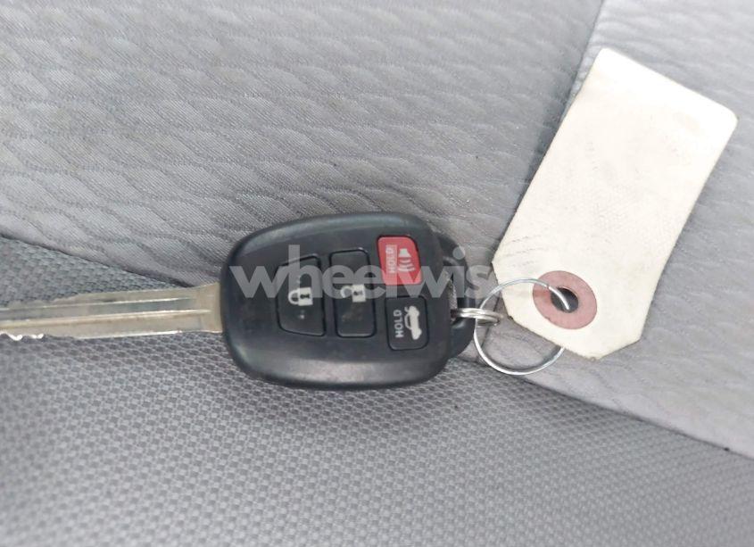 Photo 11 of 2015 Toyota Corolla LE (VIN 2T1BURHE7FC429183)