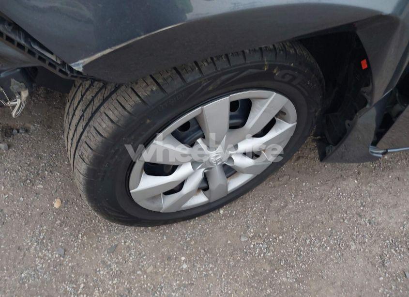 Photo 12 of 2015 Toyota Corolla LE (VIN 2T1BURHE7FC429183)