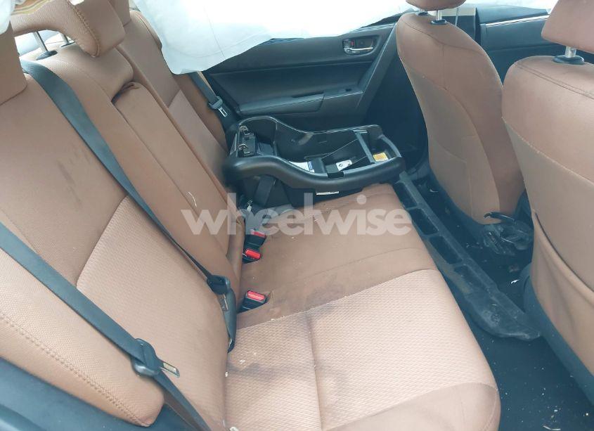 Photo 8 of 2015 Toyota Corolla LE (VIN 2T1BURHE7FC458490)