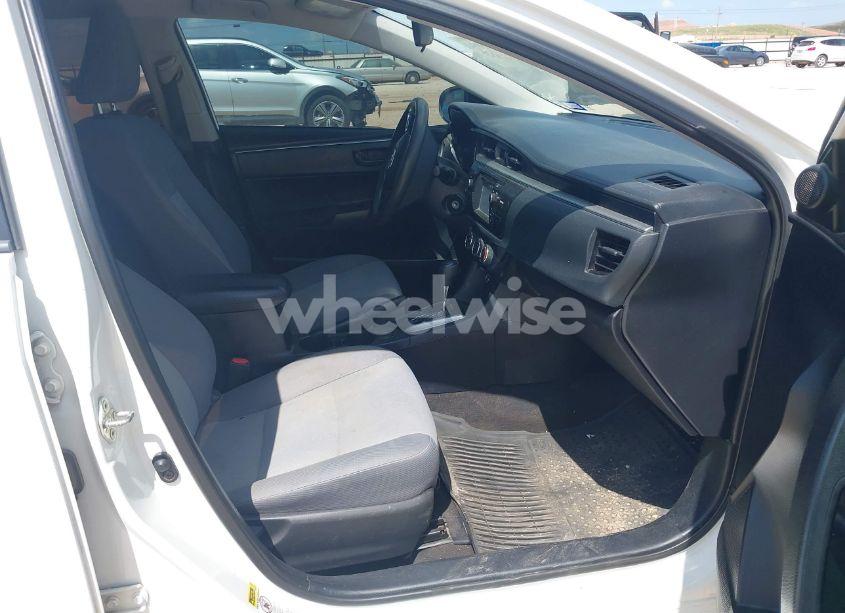 Photo 5 of 2016 Toyota Corolla L (VIN 2T1BURHE7GC469880)