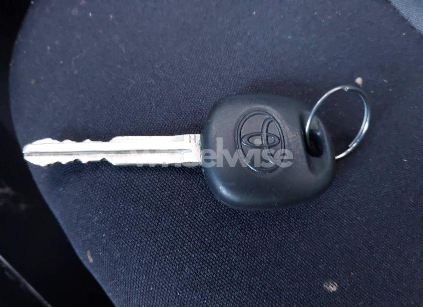 Photo 11 of 2016 Toyota Corolla L (VIN 2T1BURHE7GC504966)