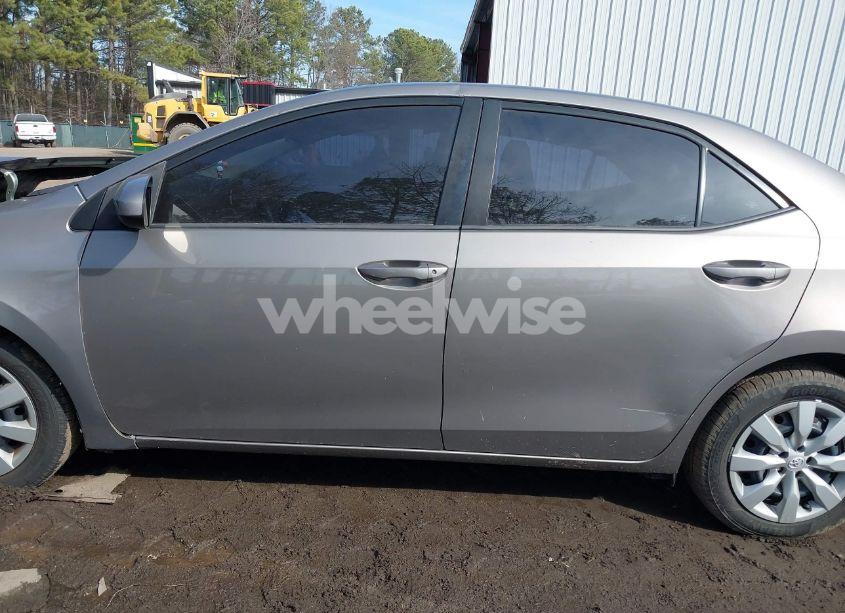 Photo 14 of 2016 Toyota Corolla LE (VIN 2T1BURHE7GC525624)