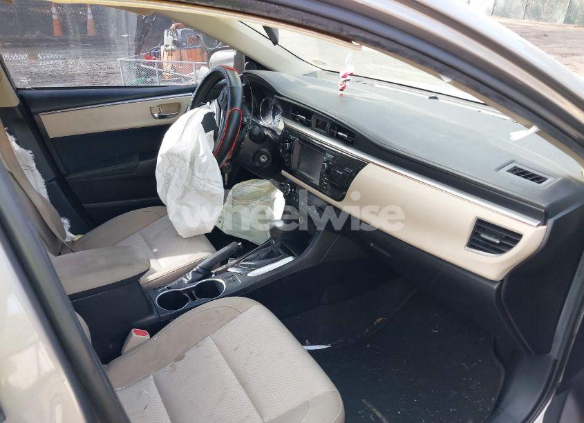 Photo 5 of 2016 Toyota Corolla LE (VIN 2T1BURHE7GC525624)