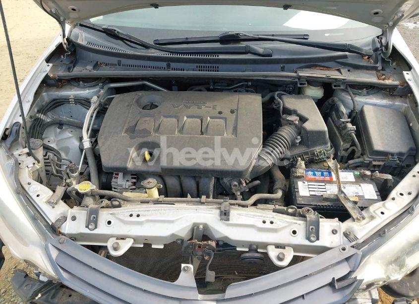 Photo 10 of 2016 Toyota Corolla LE (VIN 2T1BURHE7GC539393)